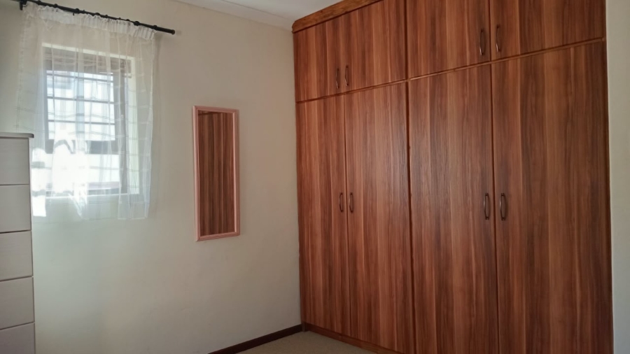 To Let 1 Bedroom Property for Rent in Kleinmond Western Cape